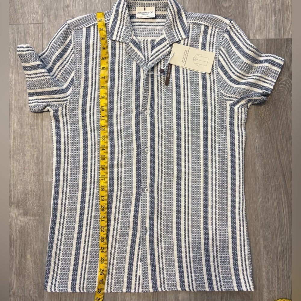Larsson & Co. Resort Collar Stripe Polo Button-Down Shirt Navy Cream Size Small - Picture 12 of 13